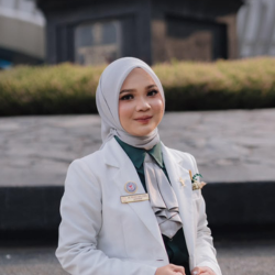 apt NAFISATUL UYUN S.Farm